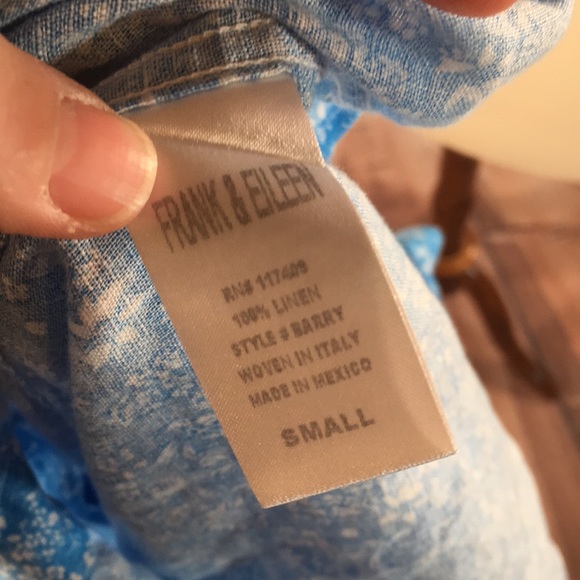 Frank & Eileen Barry Linen Blue Floral Shirt - Picture 9 of 9